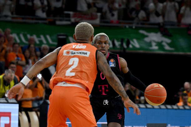 卡斯尔的交 卡斯尔的交