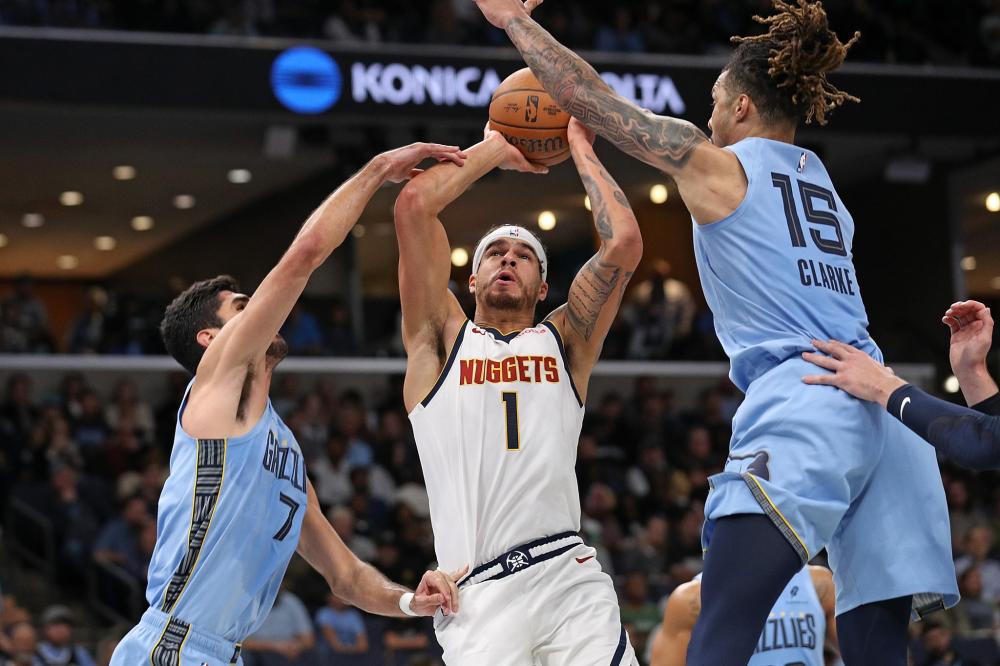 在每个赛季 在每个赛季