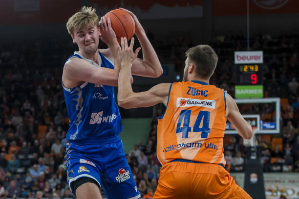 线表现不尽 线表现不尽